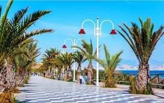 Casa adosada en alquiler en Gran Alacant en Santa Pola