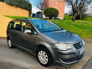 VOLKSWAGEN TOURAN 7 PLAZAS 1.9 TDI 105CV 7.500€