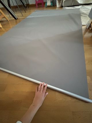 Tenda a rullo grigia traslucida