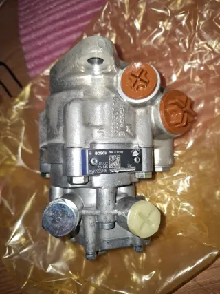 Bomba de direccion para mann L .M .F 2000 .M 90 .T