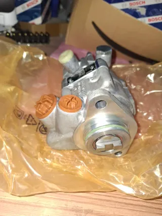 Bomba de direccion para mann L .M .F 2000 .M 90 .T