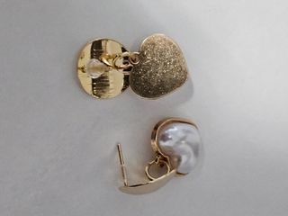 Conjunto collar y pendientes corazón perla