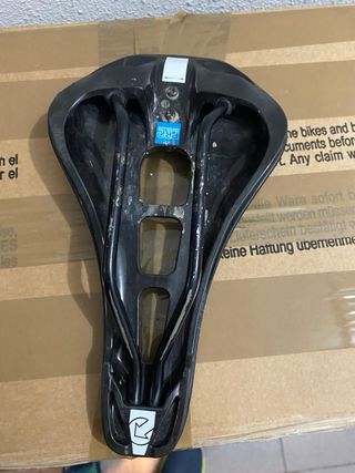 Sillín PRO Stealth Carbono 142mm