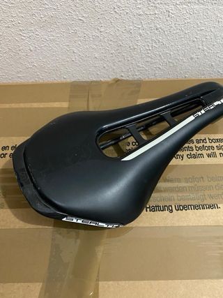 Sillín PRO Stealth Carbono 142mm