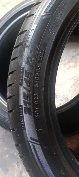 Neumáticos 215/45 R17