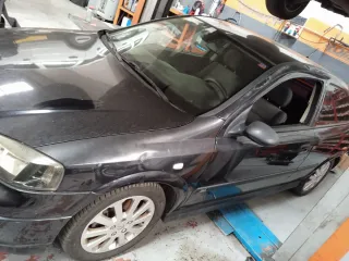 Opel Astra 2004
