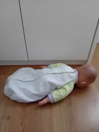 Muñeco bebé con pijama