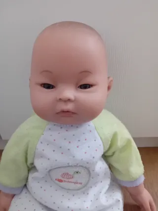 Muñeco bebé con pijama