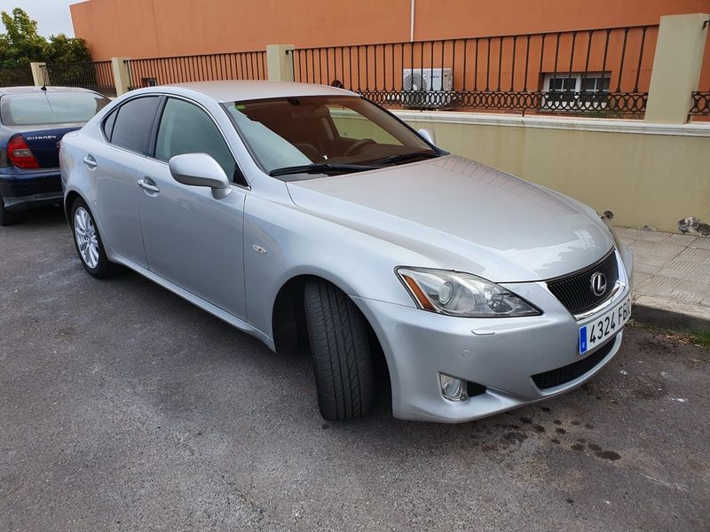 Lexus IS 250 - foto 1