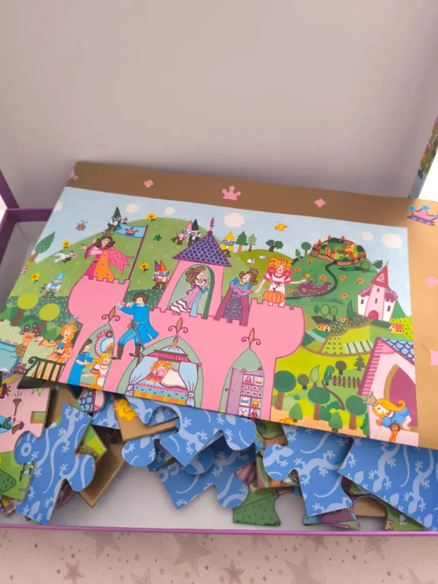 Puzzle Djeco 54 piezas Observación Princesas