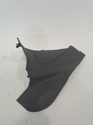 PLASTICO FORD KUGA 652625