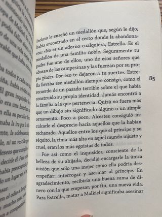 El reino de las Tres Lunas