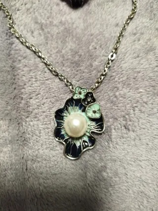 Conjunto de bisutería conchas y perlas