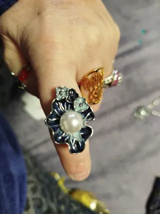 Conjunto de bisutería conchas y perlas