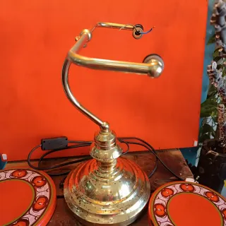 Pie de latón para lámpara banquero. Alto 33 cm