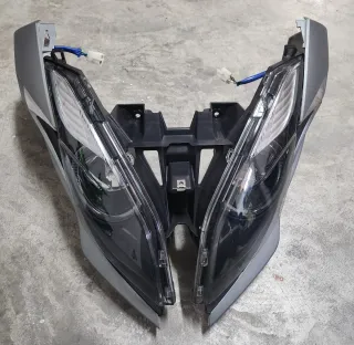 Faro kymco superdink 350i.