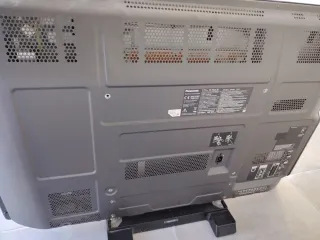 Televisor Panasonic Viera con Mando