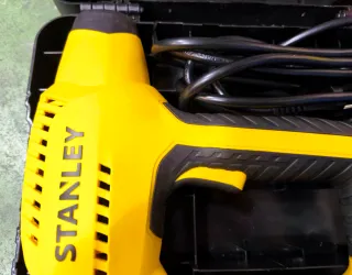 Pistola Clavos Eléctrica Stanley TRE650