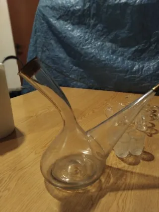 Porrón antiguo con tapón