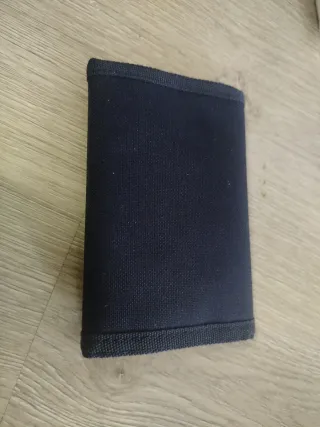 Monedero pequeño puma