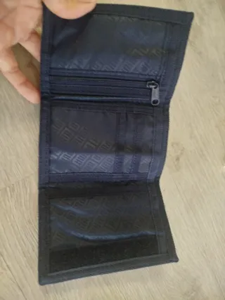 Monedero pequeño puma