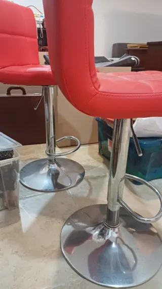 Coppia sgabelli bar colore rosso