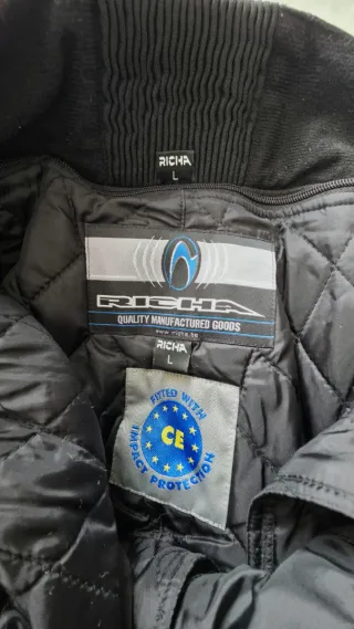 Pantalón moto marca Richa