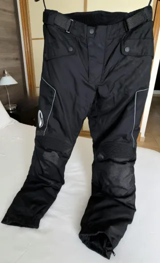 Pantalón moto marca Richa
