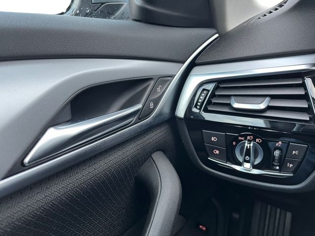 BMW Serie 5 520d Automático Diciembre 2019
