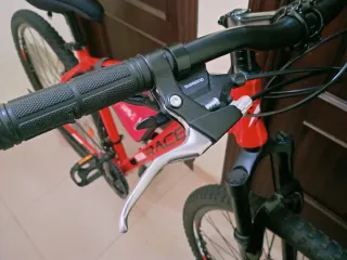 Bicicleta de Montaña Roja Racer