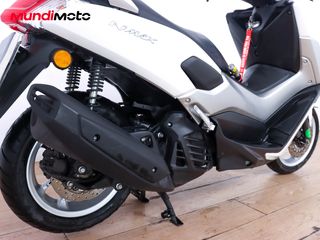 YAMAHA NMAX