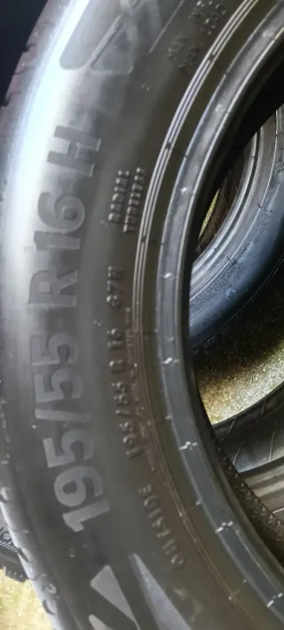 2 unidades Neumáticos Continental