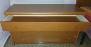LIQUIDACIÓN Cómoda de madera