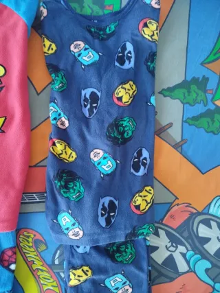 Lote Pijamas Talla 5/6 Años +regalo las zapatillas