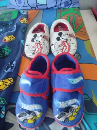 Lote Pijamas Talla 5/6 Años +regalo las zapatillas