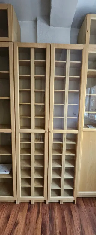 Librería Ikea Madera y Cristal