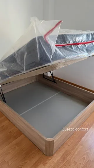 Colchón NUEVO. Canapé. Oferta pack