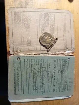 Cartilla militar francesa WW1 Clase 1913 + Medalla