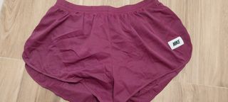 Pantalón atletismo clásico Nike morado