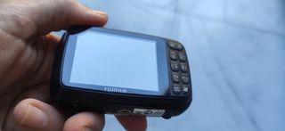 CÁMARA DIGITAL COMPACTA "FujiFilm Finepix Z35"