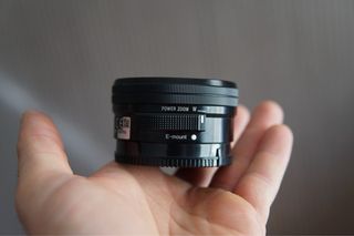 Objetivo Sony PZ 16-50mm OSS E-mount