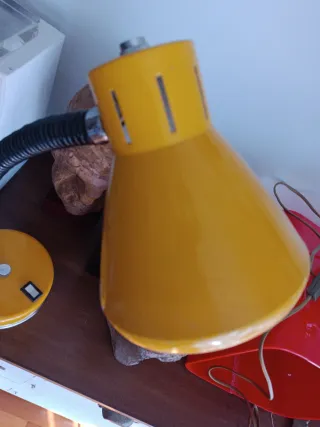 Lámpara Flexo Metálica Amarilla