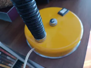 Lámpara Flexo Metálica Amarilla