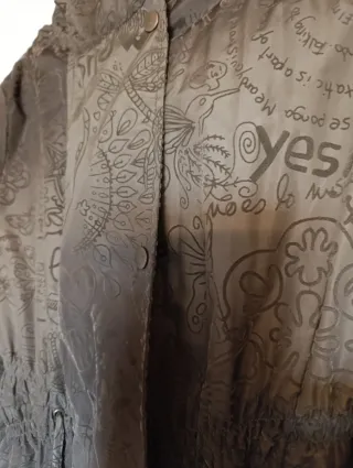 Parka Desigual con estampado