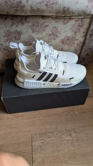 Adidas NMD R1 Talla 43 1/3