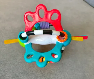 Pelota Sonajero y Mordedor Playgro