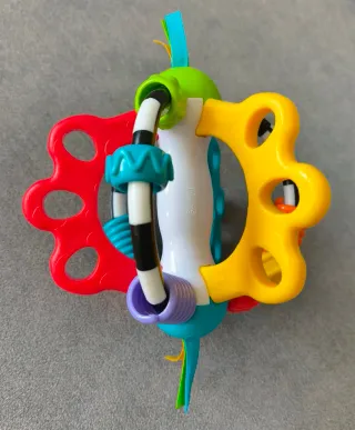 Pelota Sonajero y Mordedor Playgro