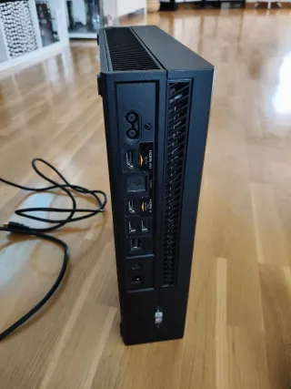 Xbox One + Mando Blanco