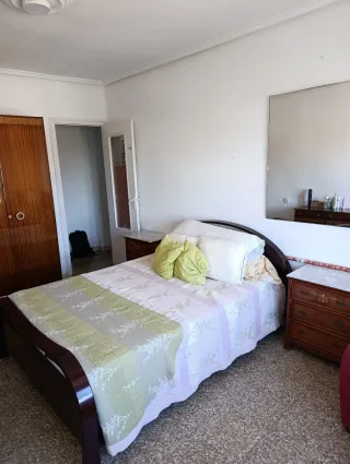 Se solicita fianza por un mes