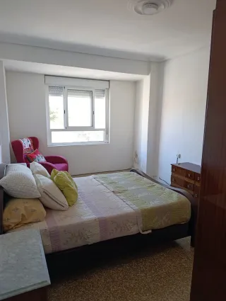 Se solicita fianza por un mes